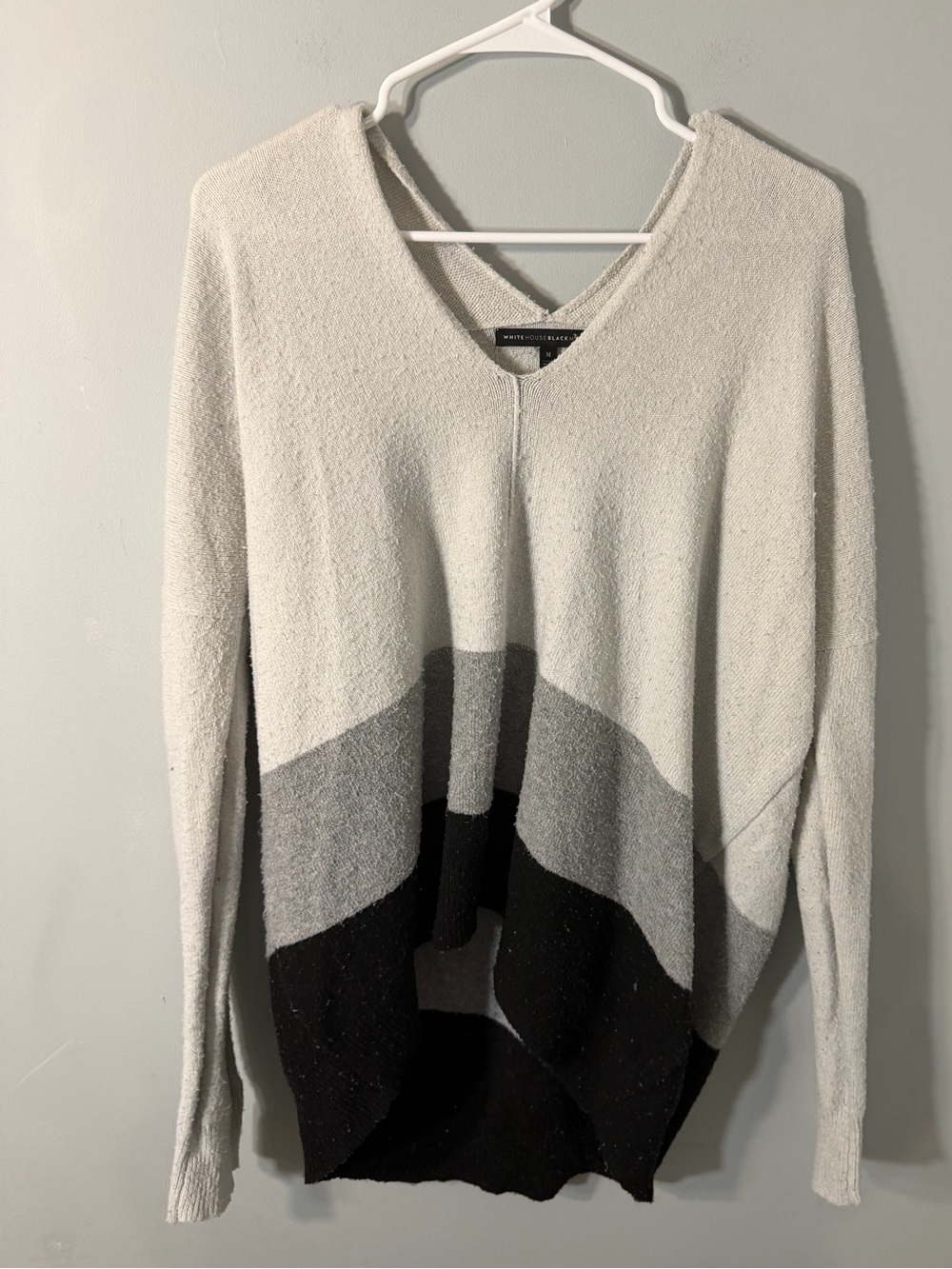 White House Black Market V-Neck Colorblock Sweater in Cream, Gray & Black